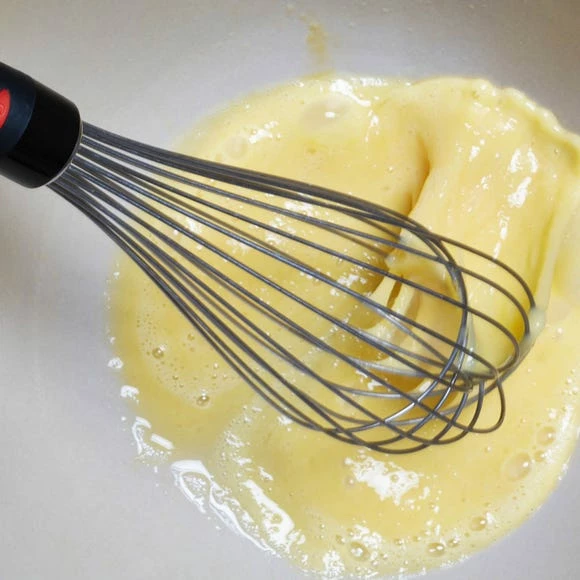 New 🔥 OXO OXO Silver Softworks Balloon Whisk ⌛ 5 New 🔥 OXO OXO Silver Softworks Balloon Whisk ⌛ - Image 5