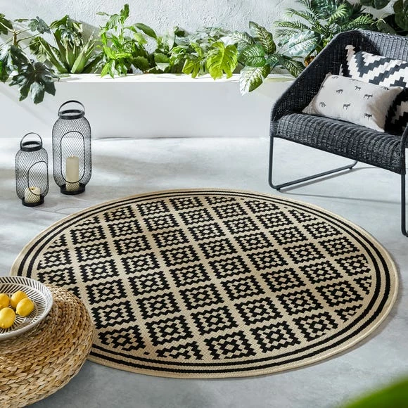 Flash Sale 😍 Flair Moretti Circle Indoor Outdoor Rug 💯 1 Flash Sale 😍 Flair Moretti Circle Indoor Outdoor Rug 💯